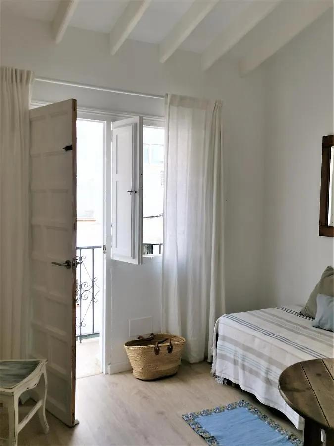 Daire Ana'S Guest House Nerja İspanya